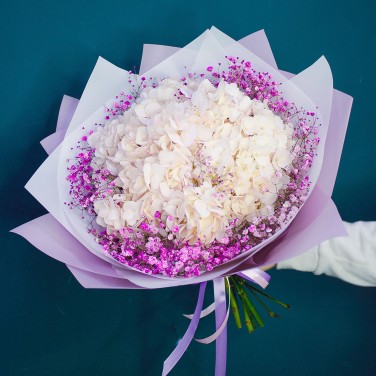 Букет розовых гортензий