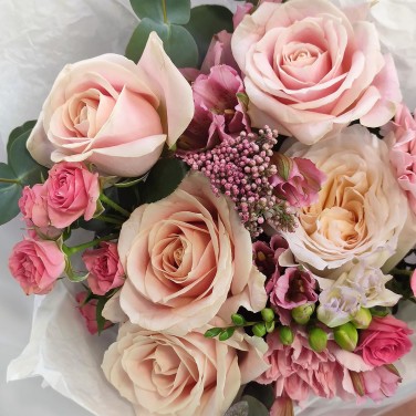 Розовый сон букет в красивой упаковке