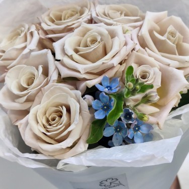 Ментальность букет пудровых роз