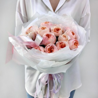 Романтичный пионовидный букет