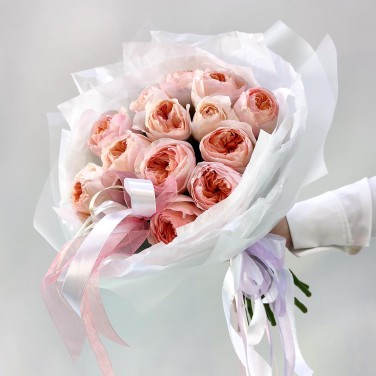 Романтичный пионовидный букет