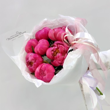 Шарм коралловый букет пионов