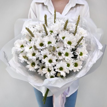 Букет полевой из белой хризантемы с пшеницей