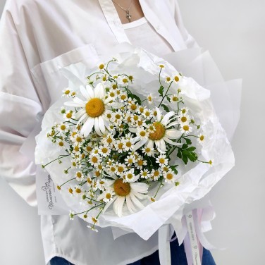 Чудеса летние букет ромашек в упаковке