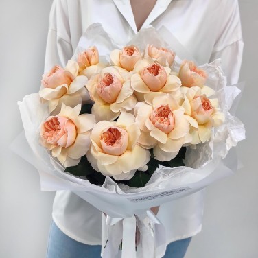 Персиковые грезы букет пионовидных роз
