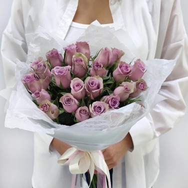 Лавандовые сны монобукет из 15 роз