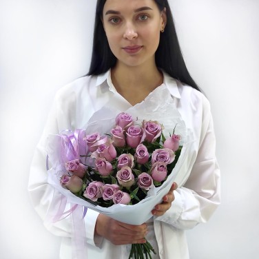 Лавандовые сны монобукет из 25 роз