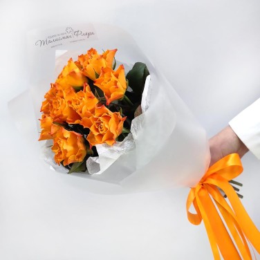 Рыжее солнце - 9 роз в монобукете