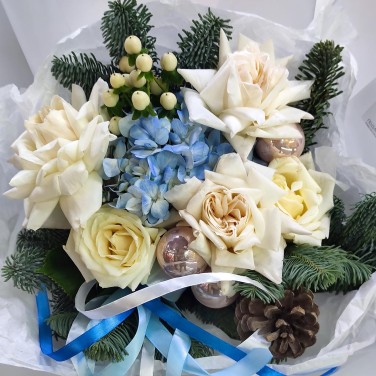 Зимний сон с ароматными розами