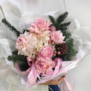 Зимнее очарование в розовой палитре