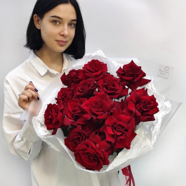 Благо букет красных французских роз