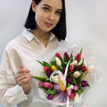 31 разноцветный тюльпан