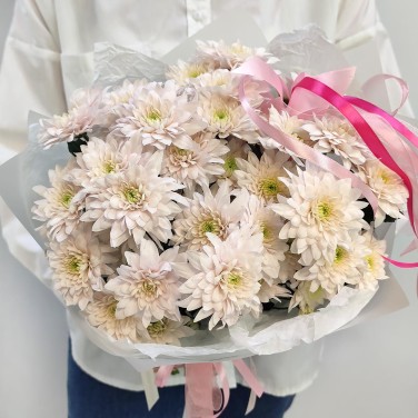 Кремовый туман букет из 5 хризантем