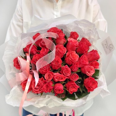 Розовый подарок букет из 31 розы