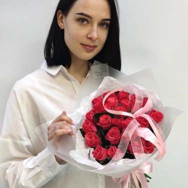 Розовый подарок букет из 25 роз
