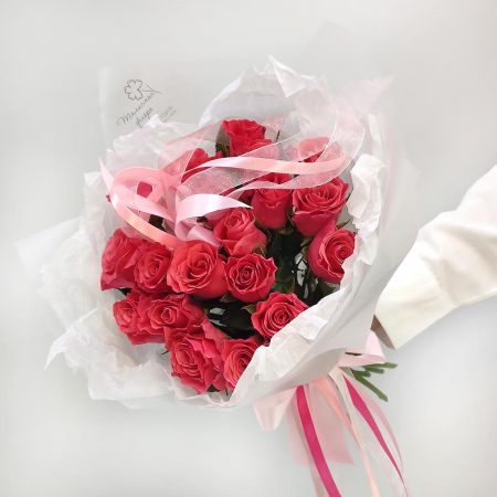Розовый подарок букет из 19 роз