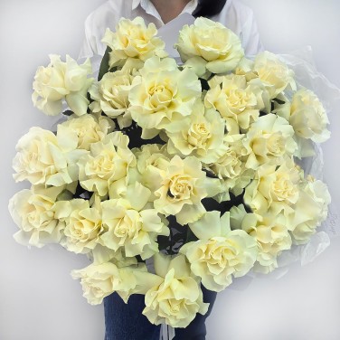 Шикарный букет белых французских роз