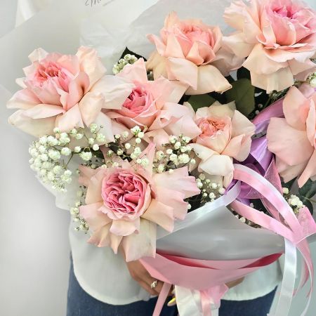 Сладкий миг букет розовых пионовидных роз