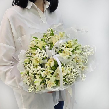 Трогательная нежность букет альстромерий