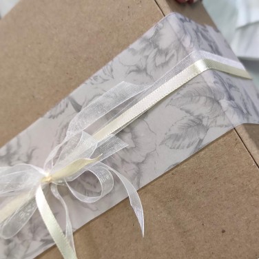 Набор подарочный с интерьерной свечой и ароматными саше