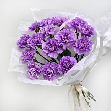 Лунный ветер букет из 15 лунных гвоздик