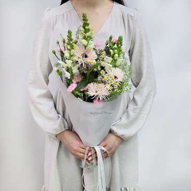 Теплый ветер букет летних цветов