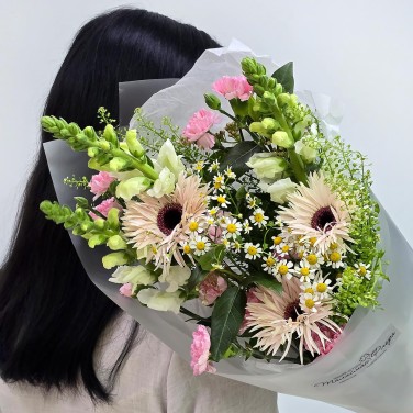 Теплый ветер букет летних цветов