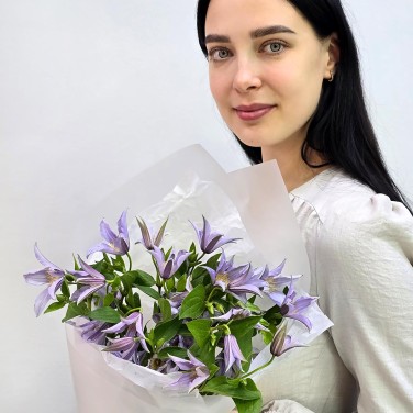 Милый клематис в упаковке