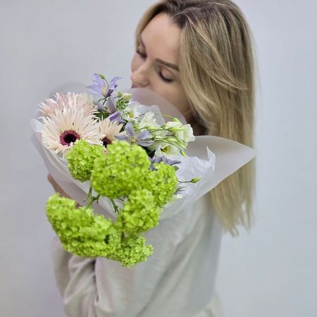 Предвкушение букет весенних цветов