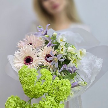 Предвкушение букет весенних цветов