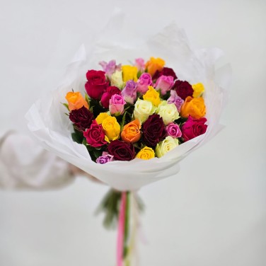 Букет разноцветных роз Кения 25 шт