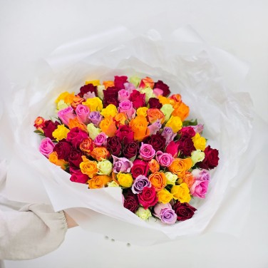 Букет разноцветных роз Кения 101 шт