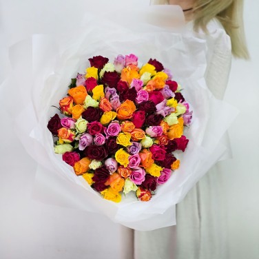 Букет разноцветных роз Кения 101 шт