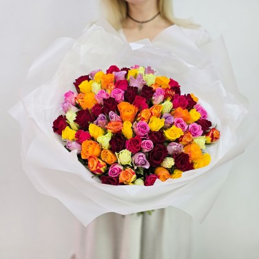 Букет разноцветных роз Кения 101 шт