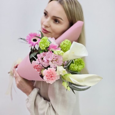 Моей леди букет калл и гербер мини