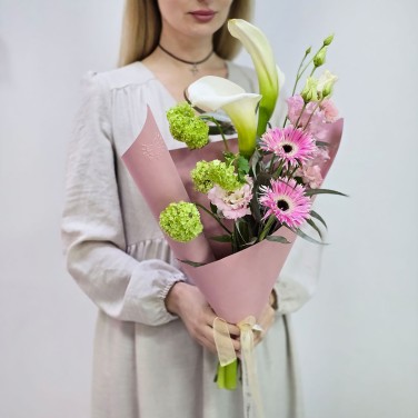 Моей леди букет калл и гербер мини