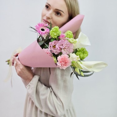 Моей леди букет калл и гербер мини