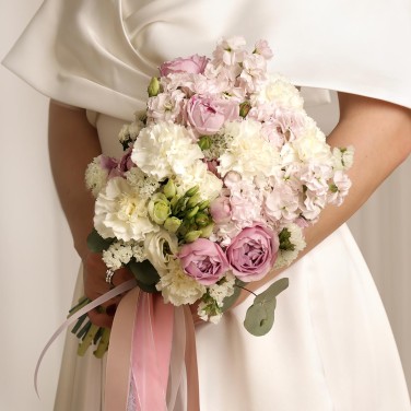 Пышный свадебный букет