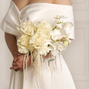 Модный букет невесты с орхидеями