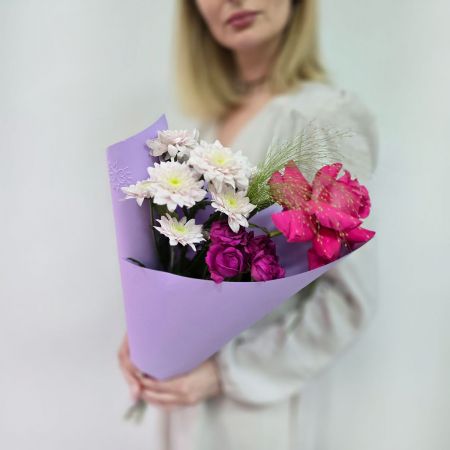 Букет комплимент с французской розой в сиреневом