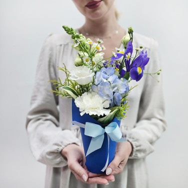 Оформление летнего стола синее с белым