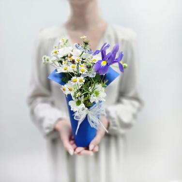 Композиция на стол синяя летняя