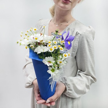 Композиция на стол синяя летняя