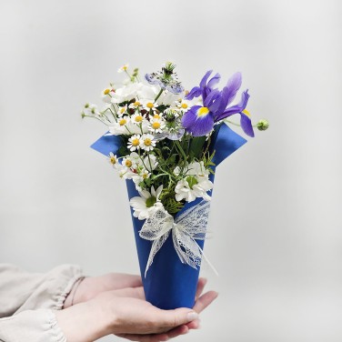 Композиция на стол синяя летняя