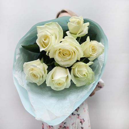 Букет из 7 белых роз