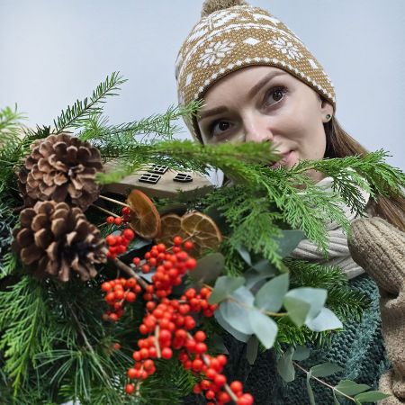 Предвкушение зимы букет из разной хвои
