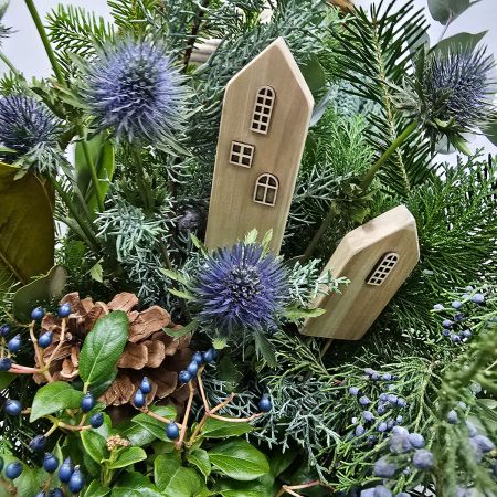 Букет зимний домашний из разной хвои