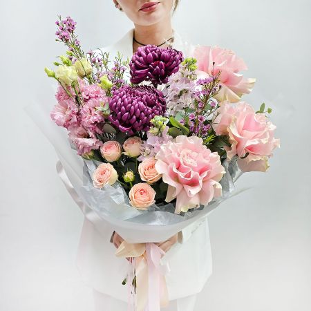 Глубокие чувства букет в пурпурных оттенках