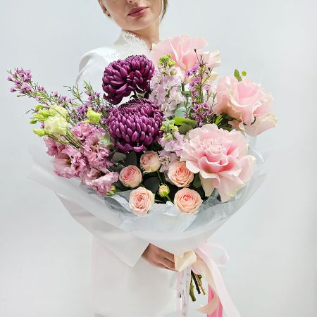 Глубокие чувства букет в пурпурных оттенках