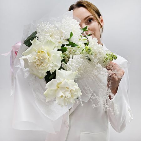 Букет прекрасный Белый шепот